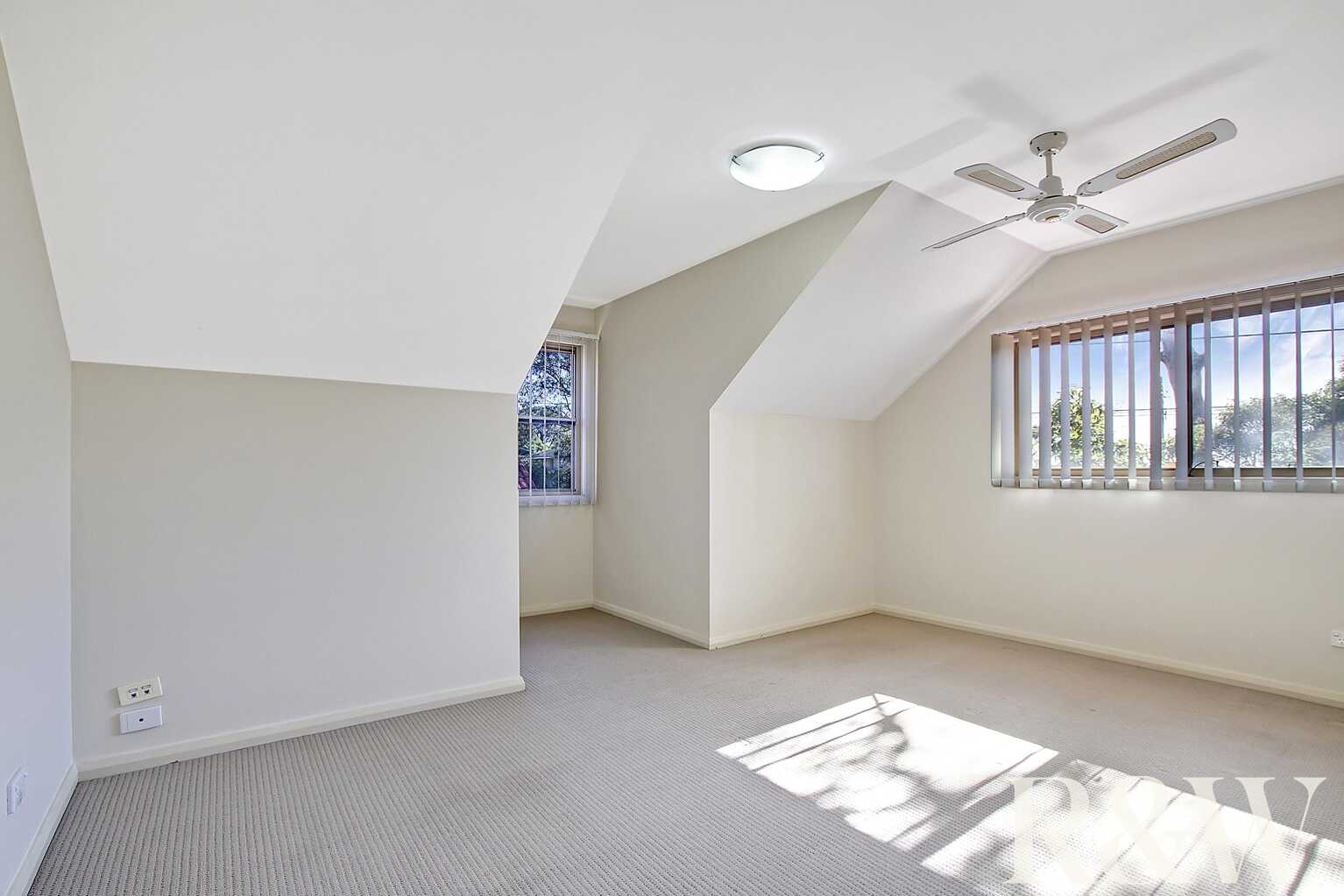 1/164-166 Canberra Street St Marys