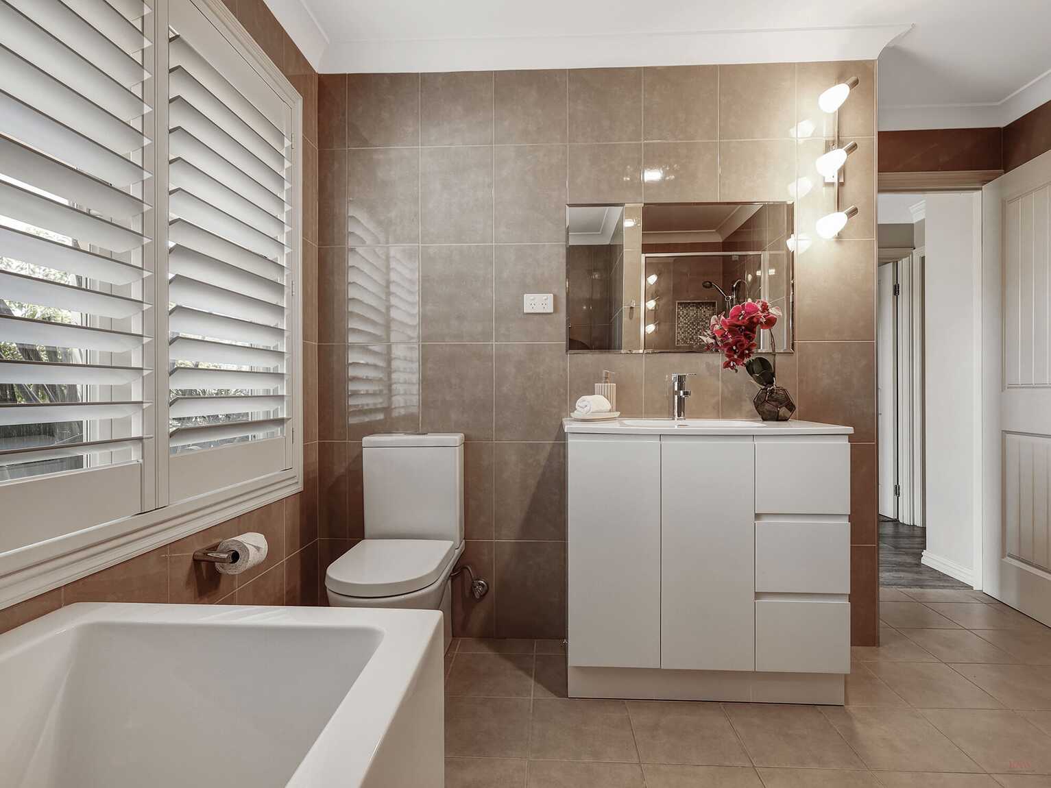 23 Gibbons Road Moss Vale