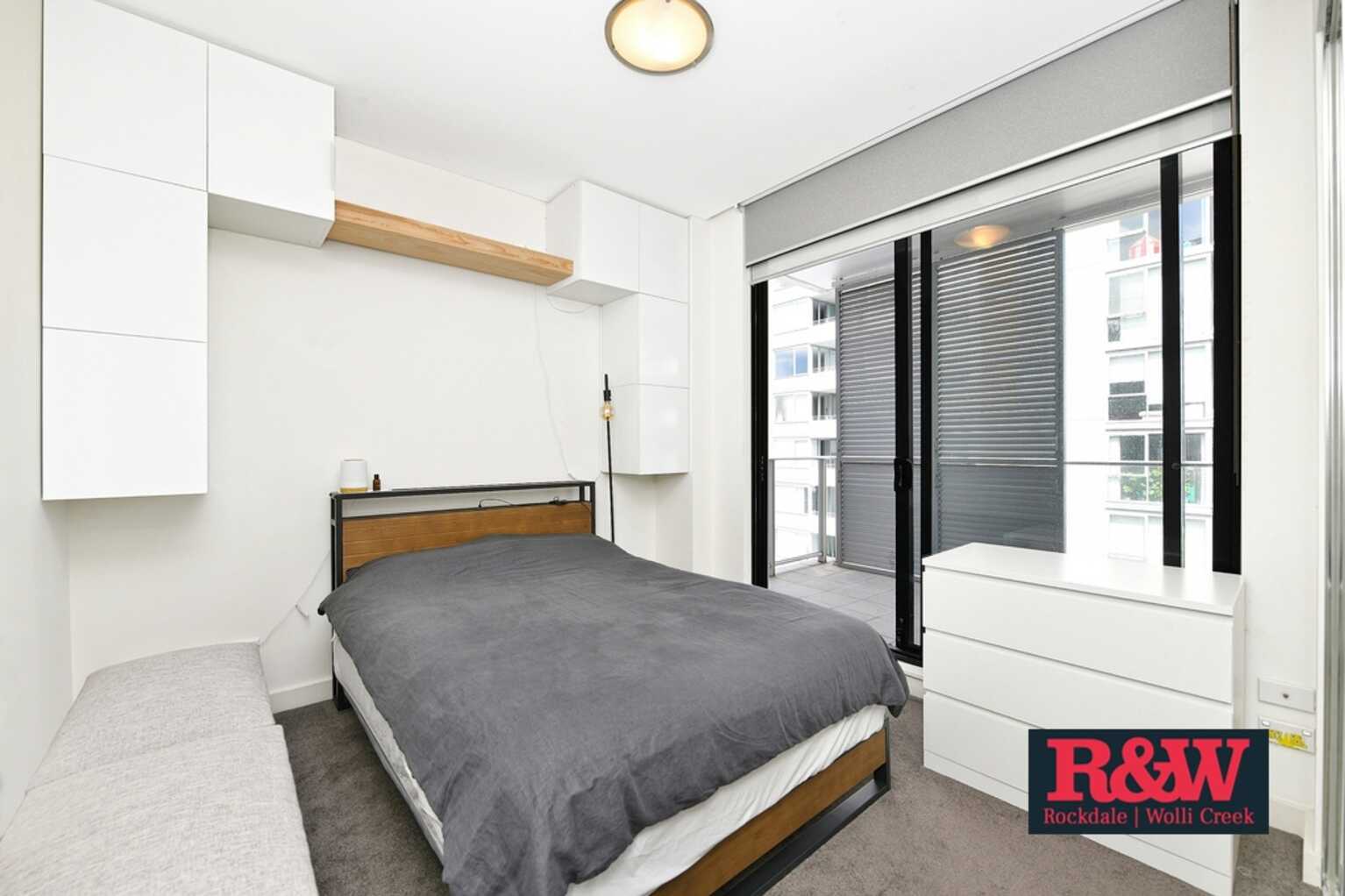 801/8 Brodie Spark Drive Wolli Creek