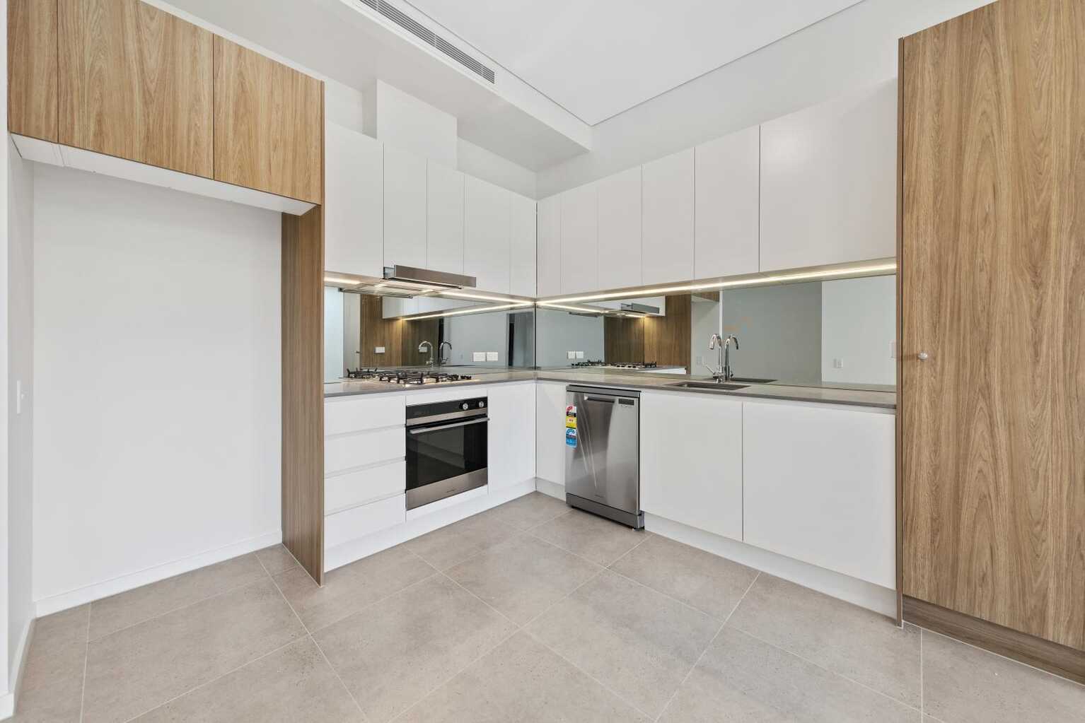 G06/10-20 McEvoy Street Waterloo