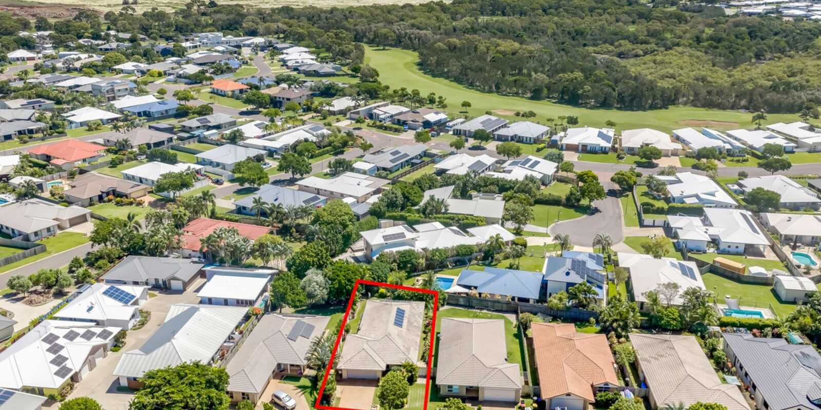 15 McCallum Close Coral Cove