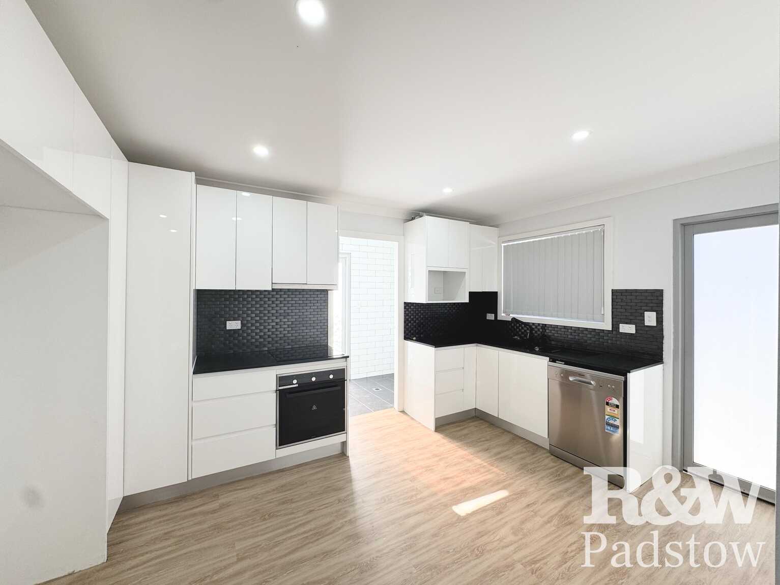 1/32A Uranus Road Padstow