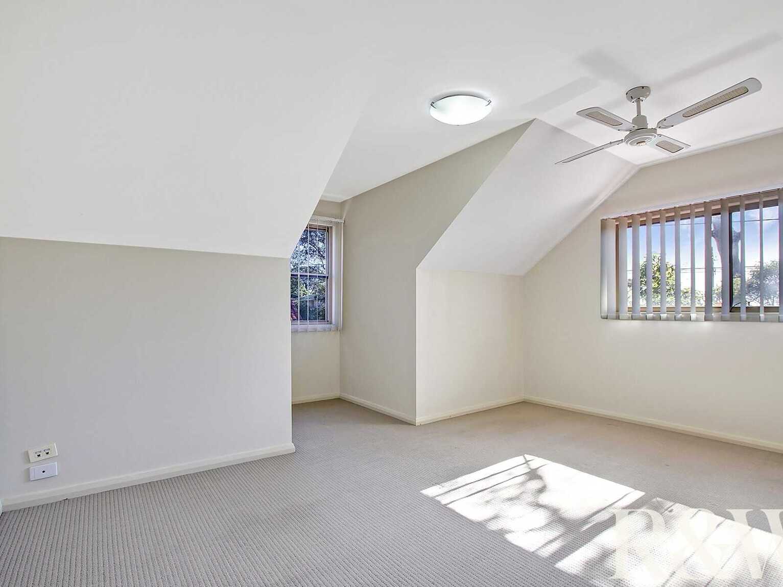 1/164-166 Canberra Street St Marys