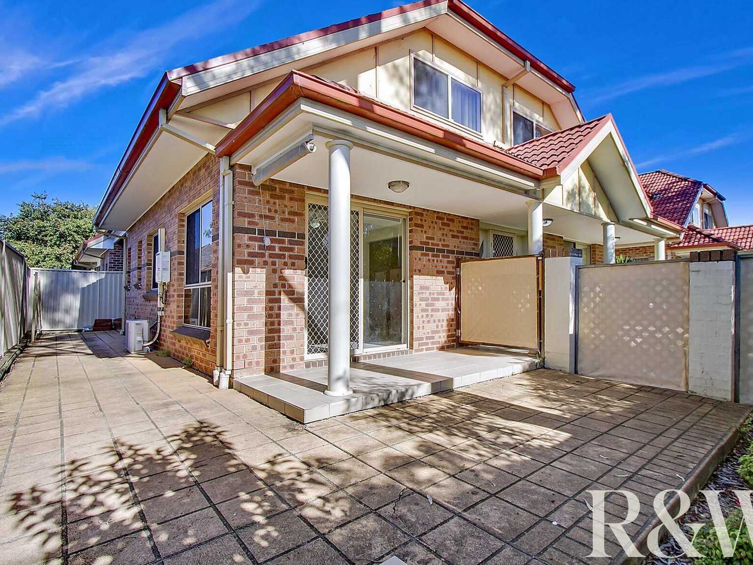 1/164-166 Canberra Street St Marys