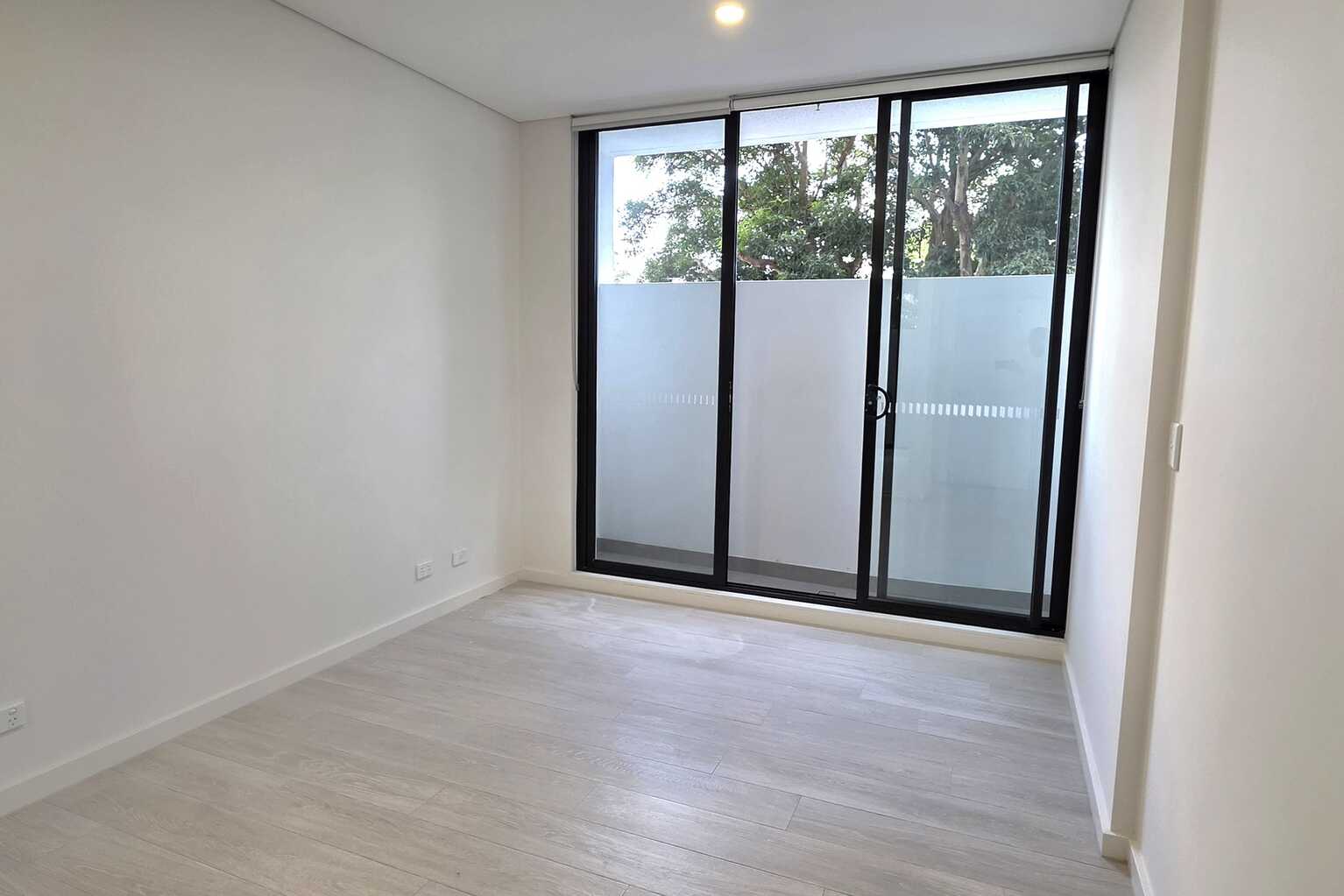 142/46 Court Road Fairfield 142/46 Court Road Fairfield