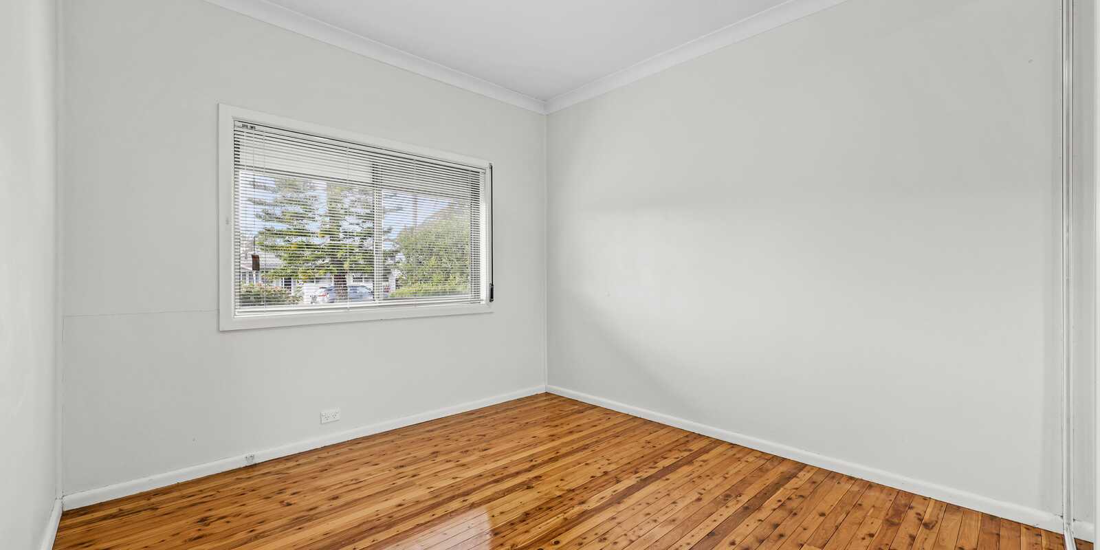 30 DARWIN ROAD Campbelltown 30 DARWIN ROAD Campbelltown