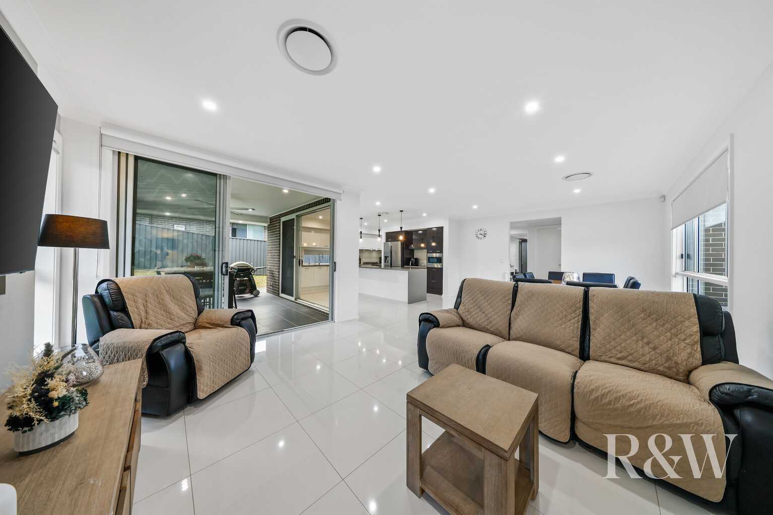 8 ROVER STREET Leppington 8 ROVER STREET Leppington
