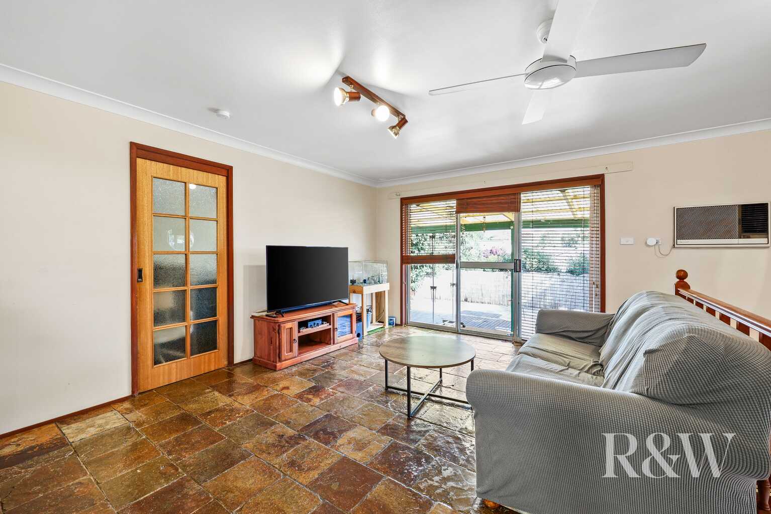 48 ATHEL TREE CRESCENT Bradbury 48 ATHEL TREE CRESCENT Bradbury