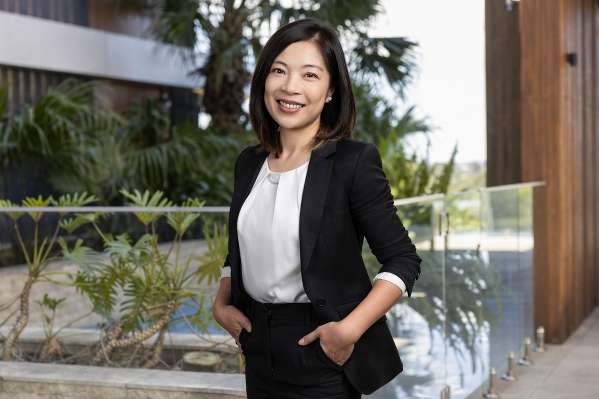 Belle  Yang