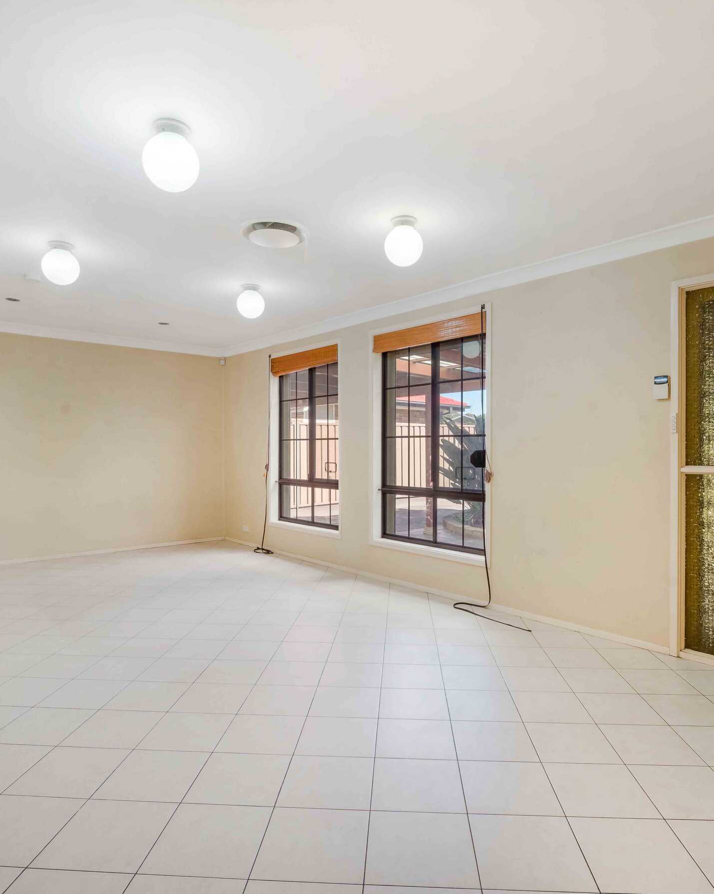 49 Delgarno Road Bonnyrigg Heights, Heights - Thumbnail 2