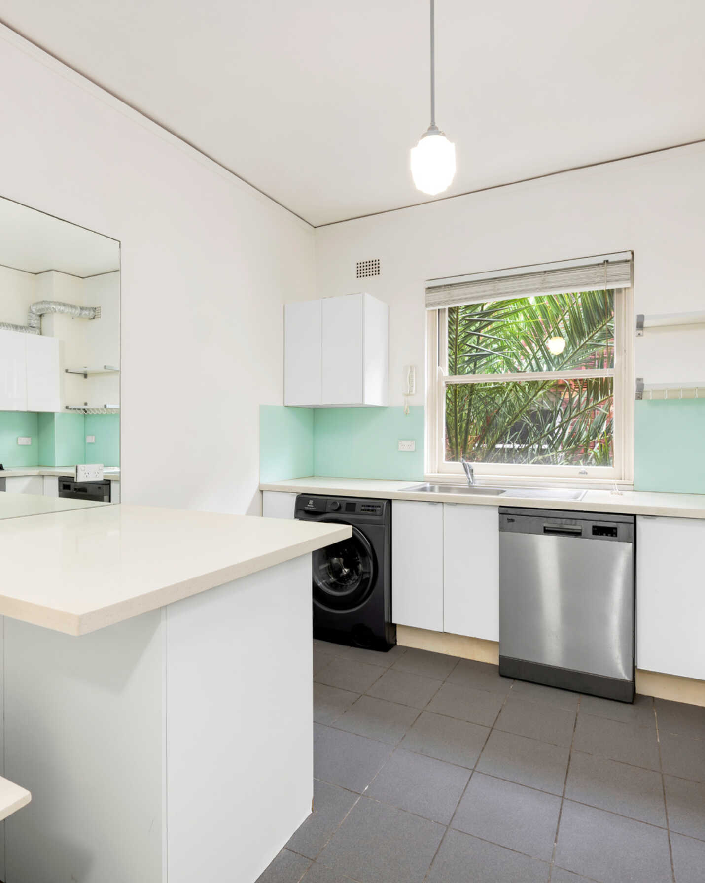 8/17 Penkivil Street Bondi, Bondi - Thumbnail 3