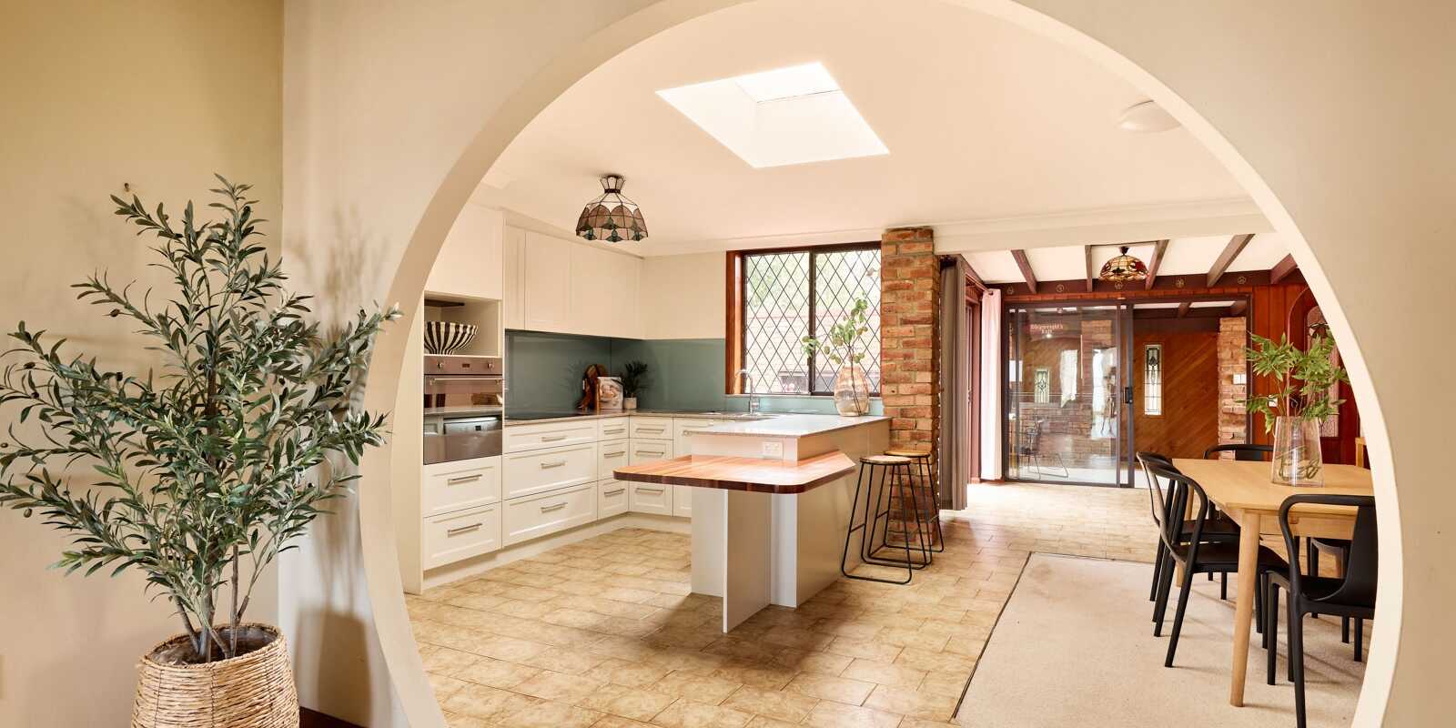 284 Tuggerawong Road Tuggerawong 284 Tuggerawong Road Tuggerawong