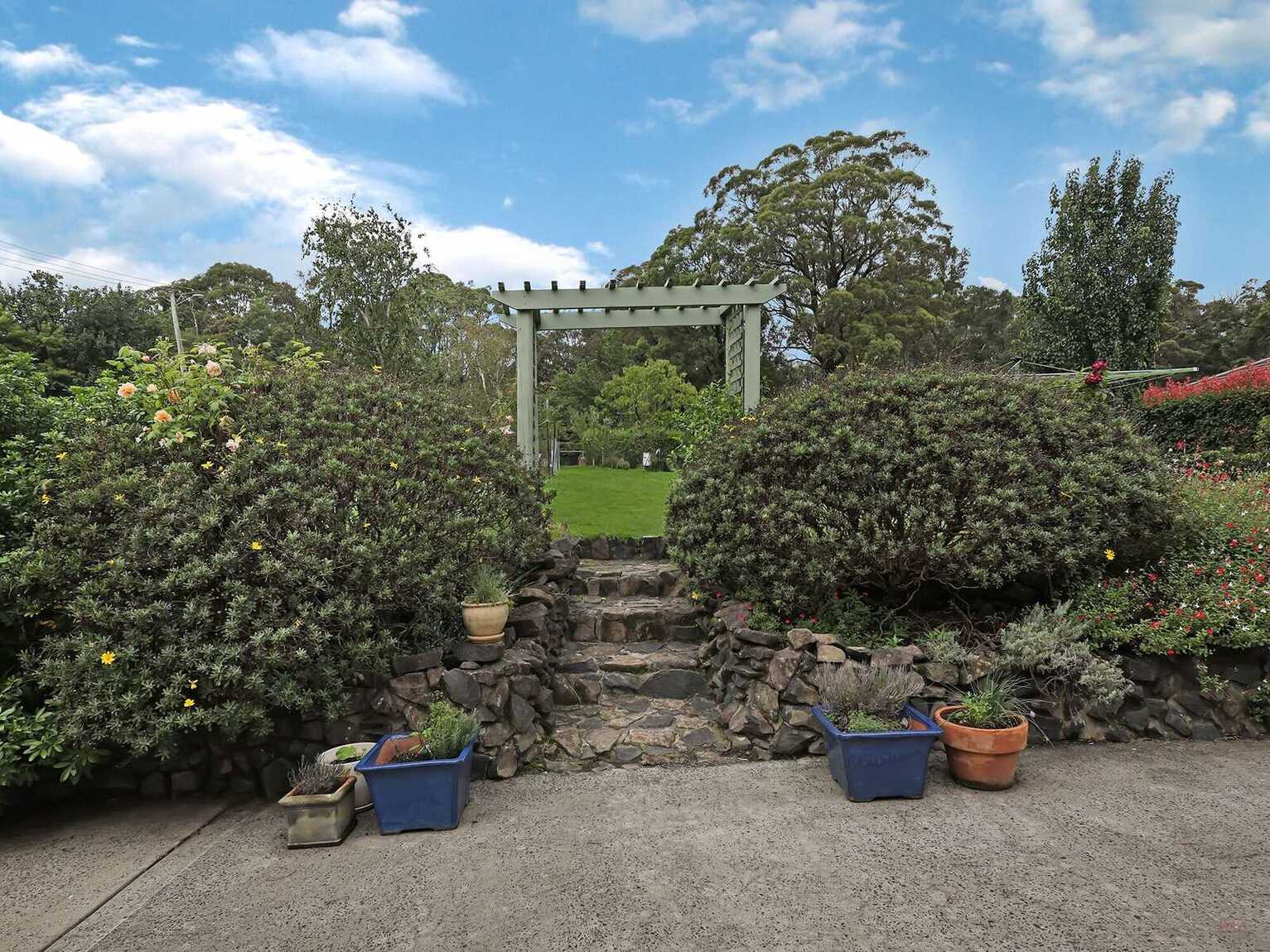 10 Birch Park Road Bundanoon 10 Birch Park Road Bundanoon