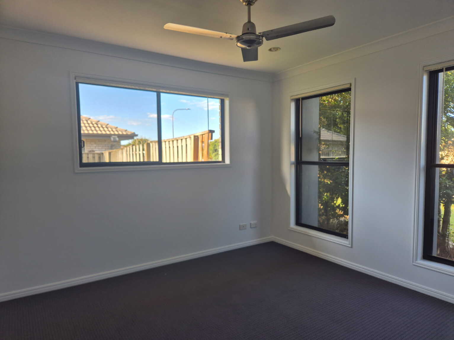 7 Dear Place Bellmere