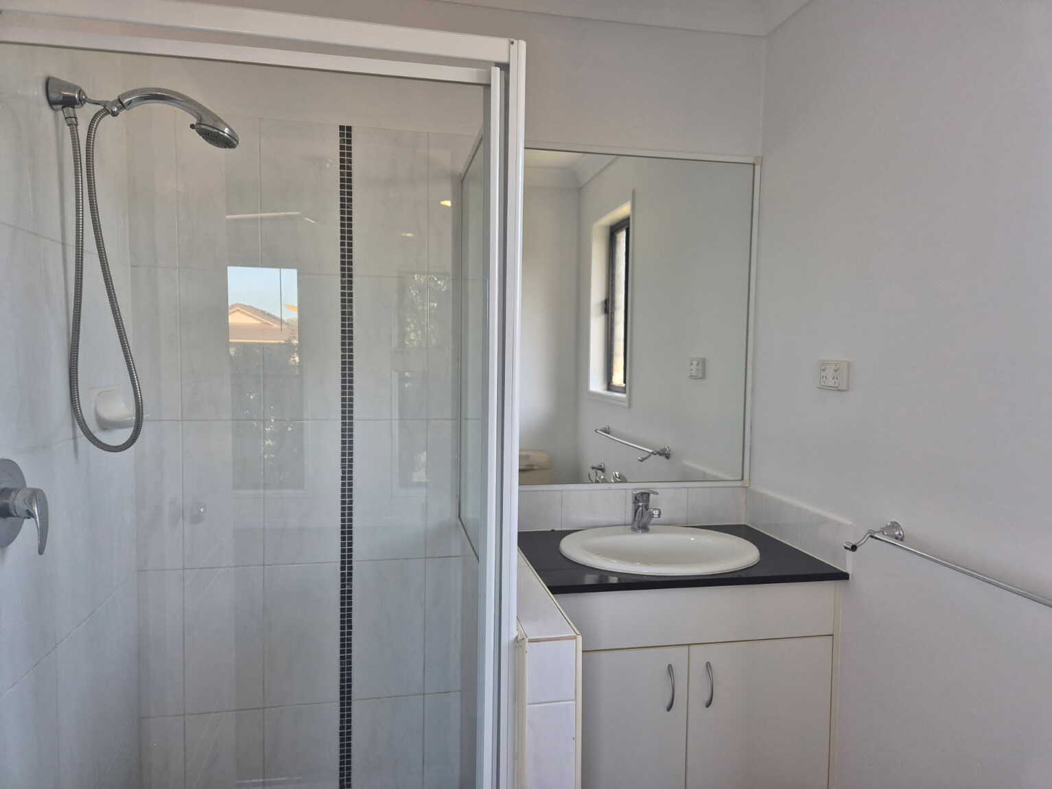 7 Dear Place Bellmere