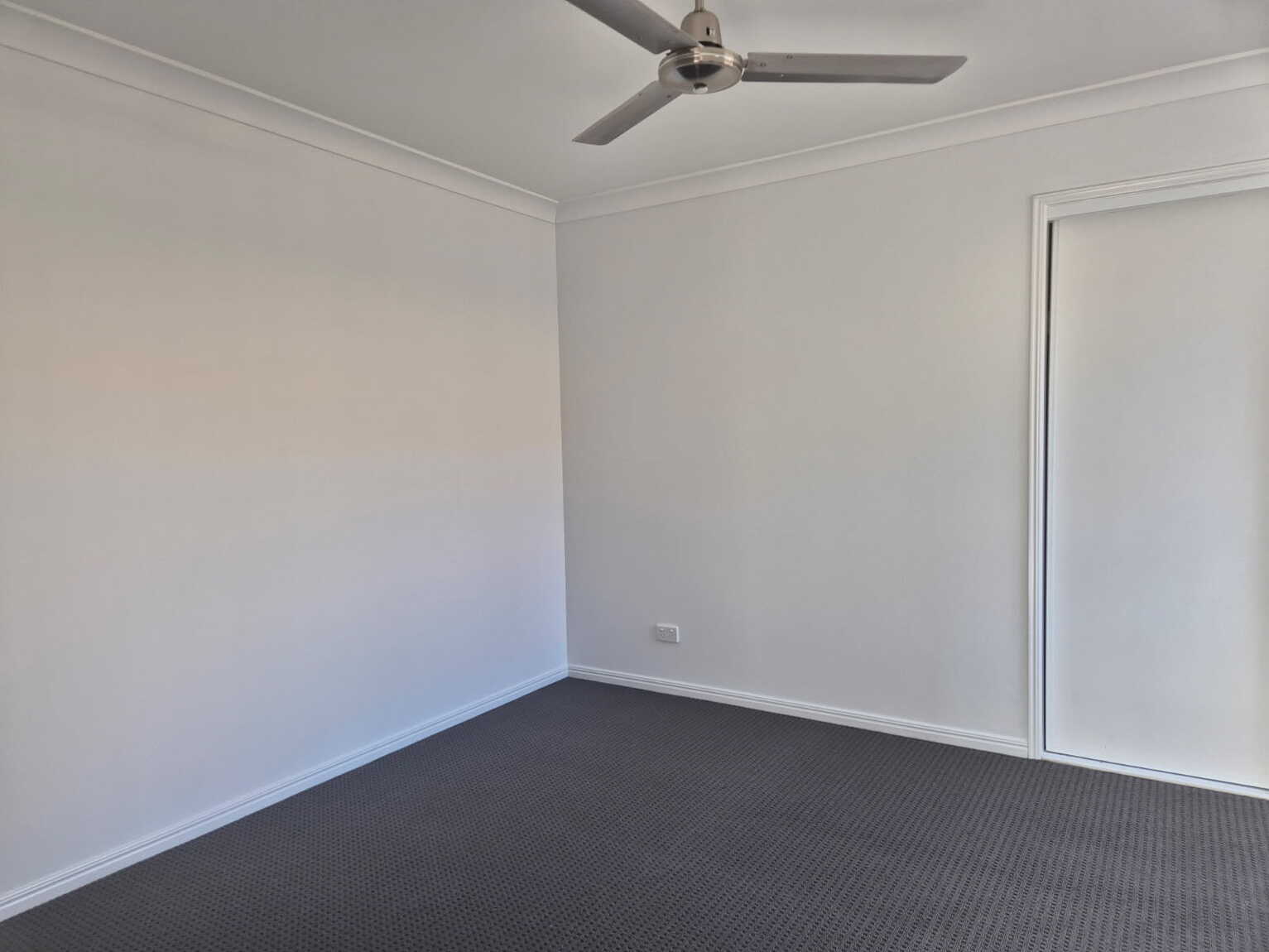 7 Dear Place Bellmere