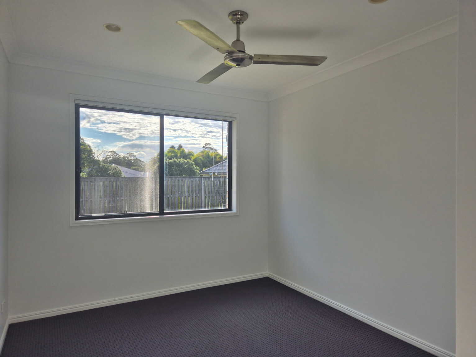 7 Dear Place Bellmere