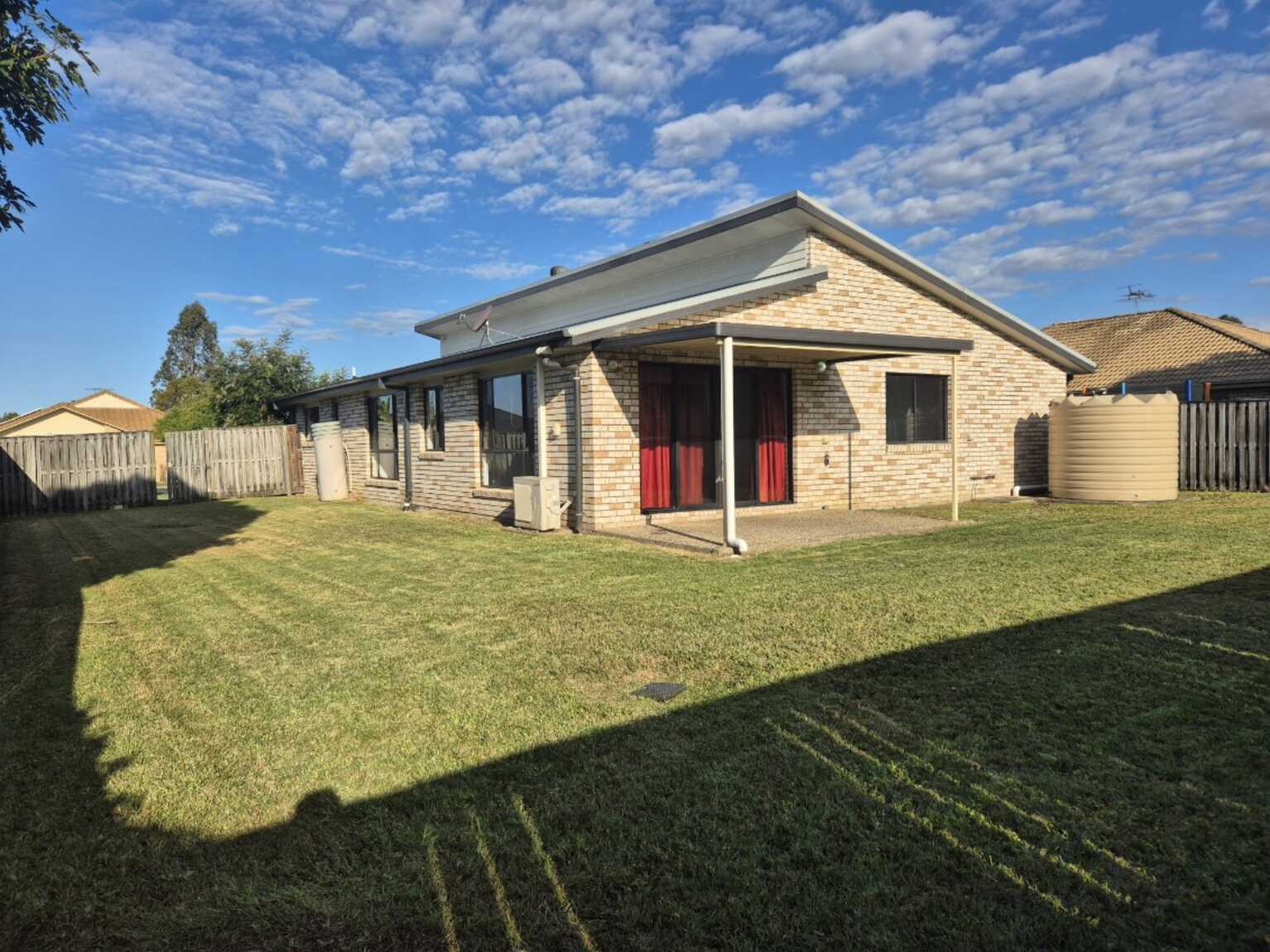 7 Dear Place Bellmere