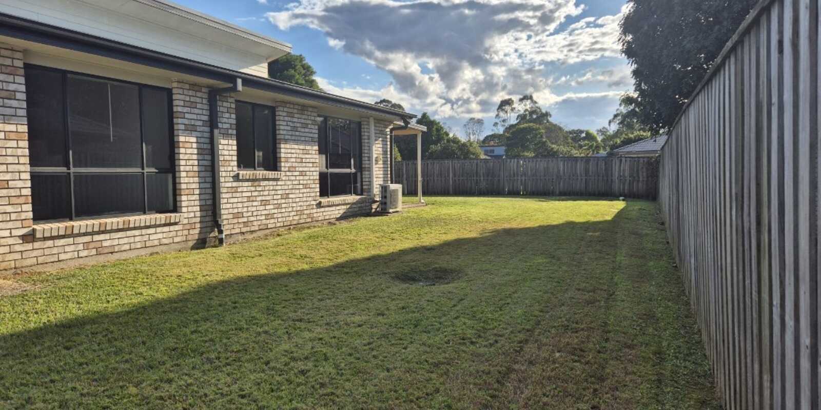 7 Dear Place Bellmere