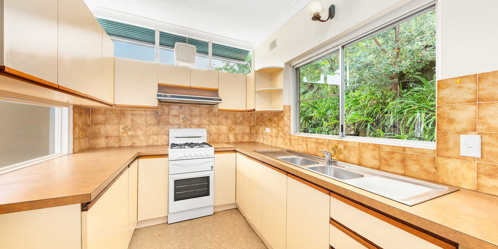 31 The Rampart Castlecrag 31 The Rampart Castlecrag