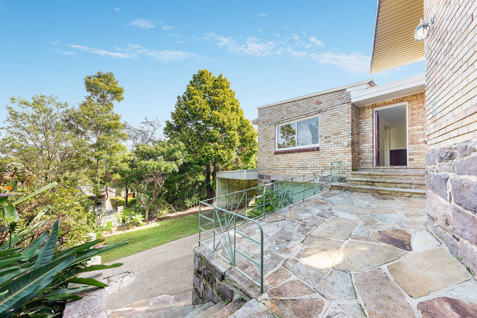 31 The Rampart Castlecrag 31 The Rampart Castlecrag