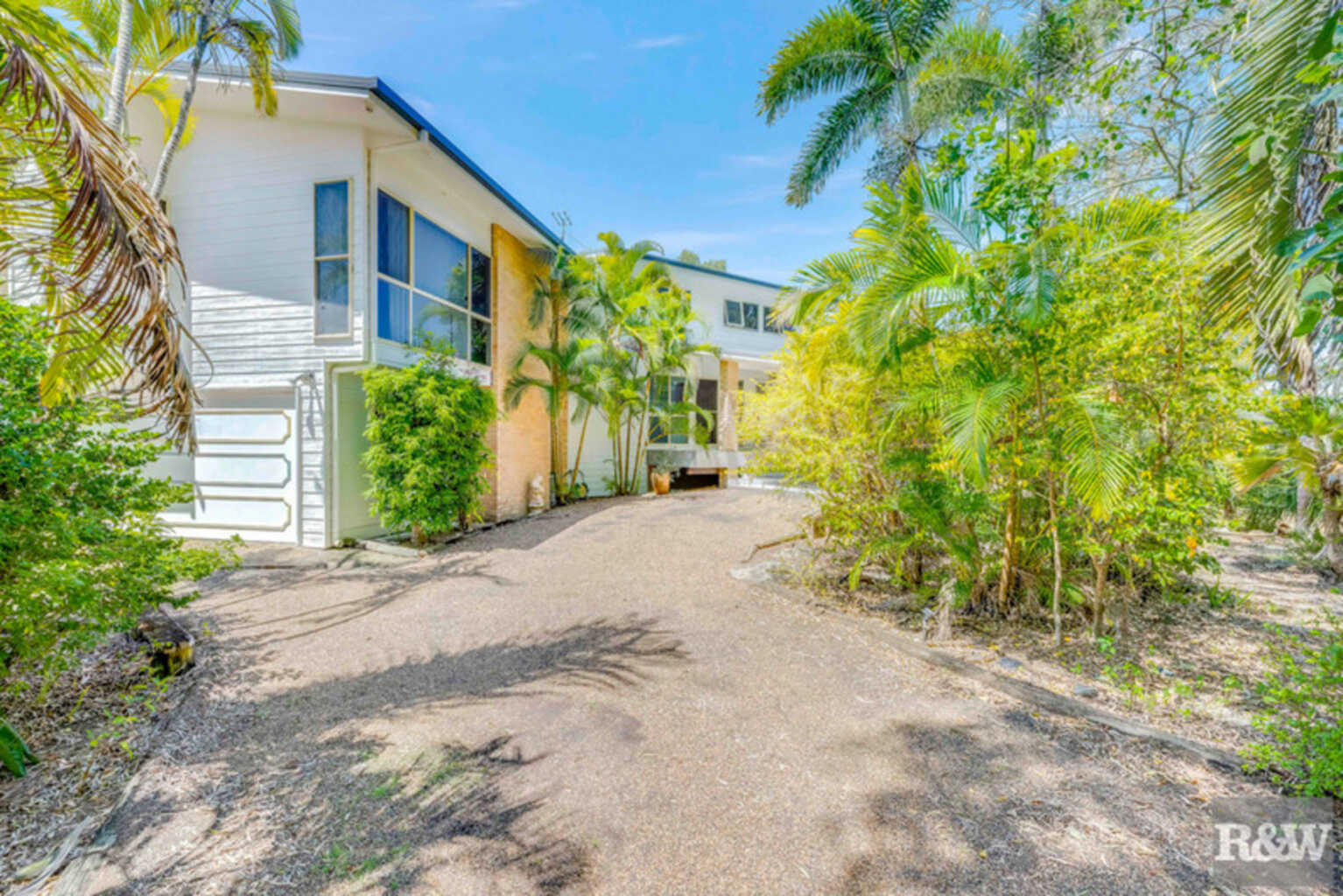 78 Sylvan Drive Moore Park Beach
