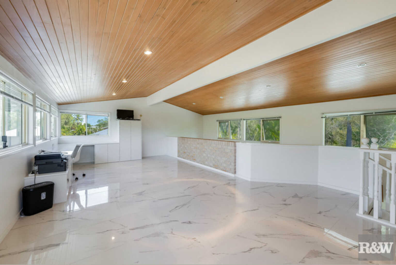 78 Sylvan Drive Moore Park Beach