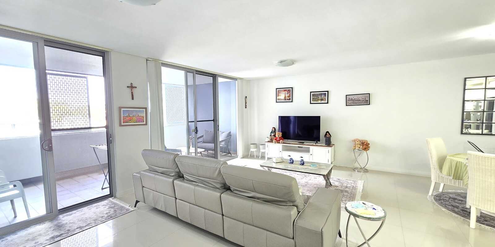 408/12 Rancom Street Botany