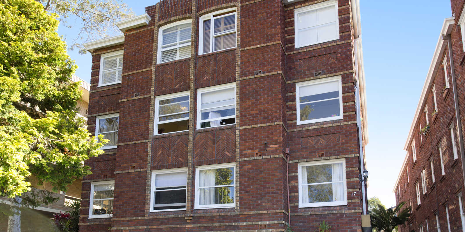 11/17 Penkivil Street Bondi