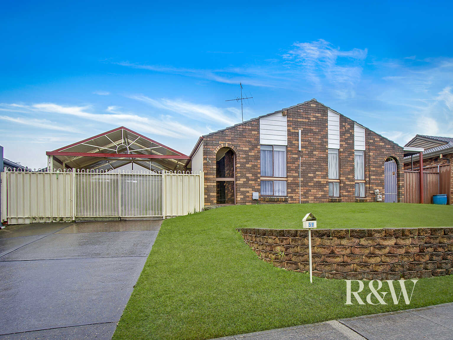 59 Banks Drive St Clair