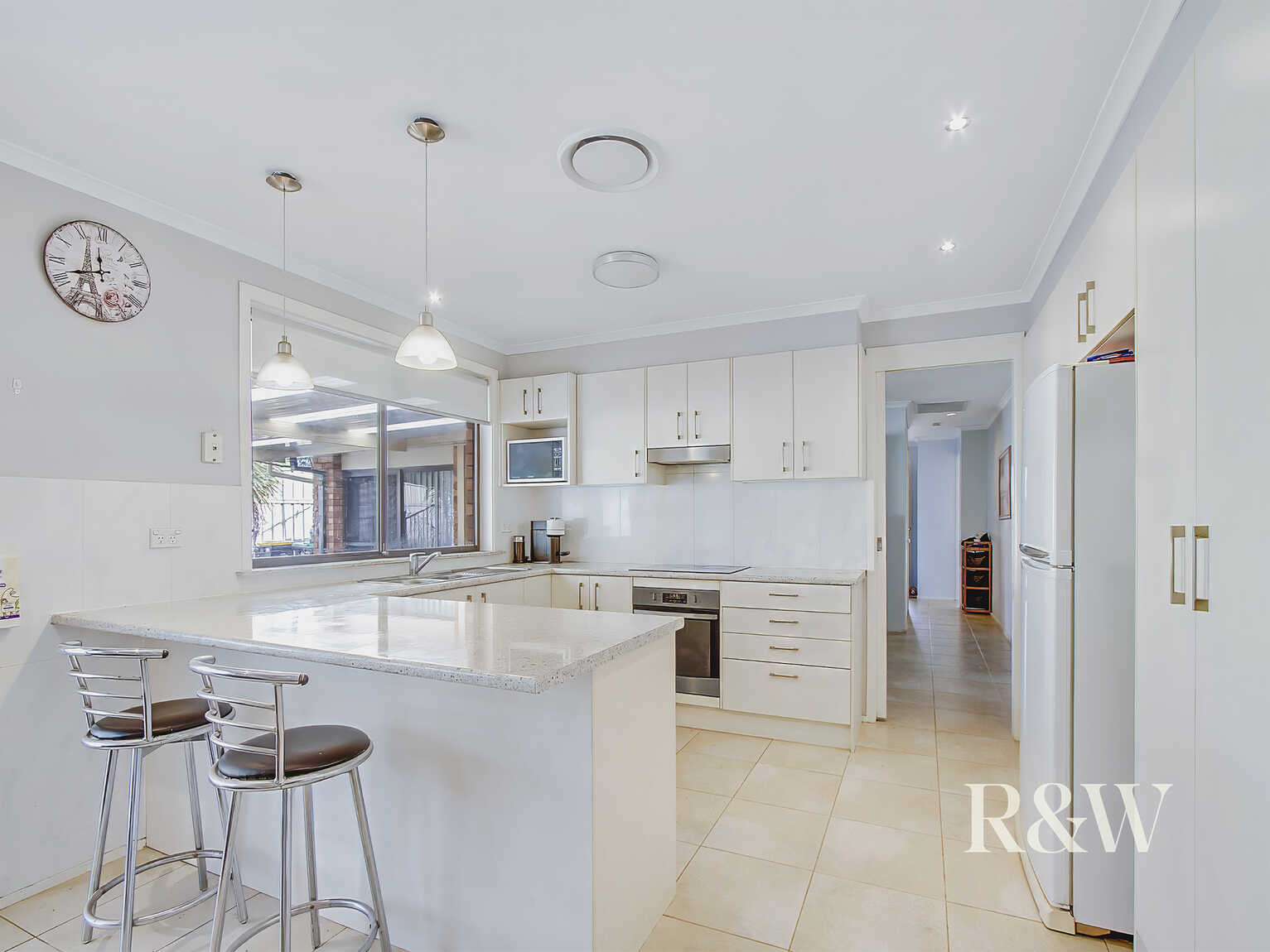 7 Eucumbene Place St Clair 7 Eucumbene Place St Clair