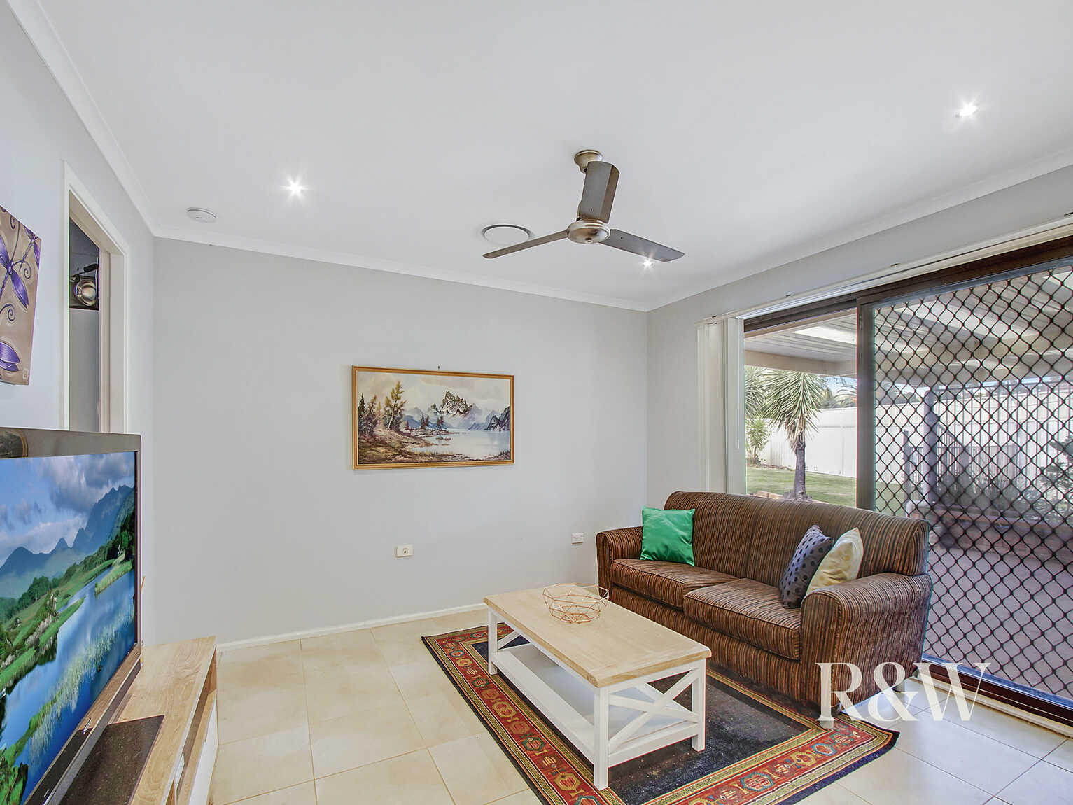 7 Eucumbene Place St Clair 7 Eucumbene Place St Clair