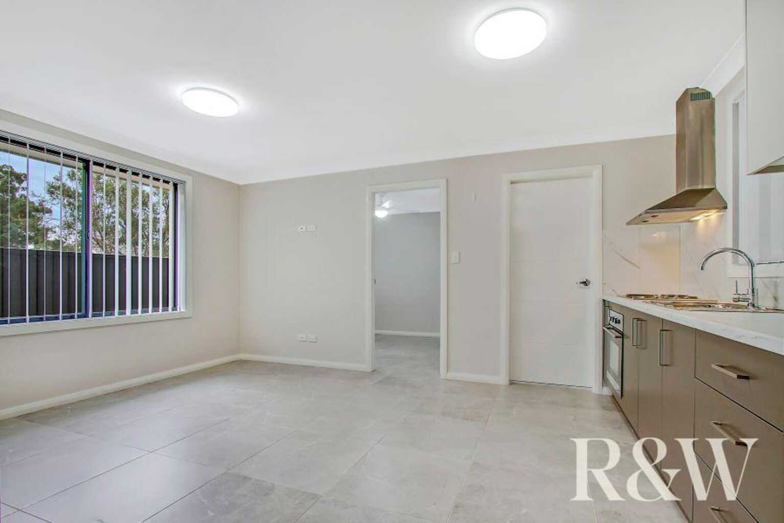 40A Leicester Way St Clair