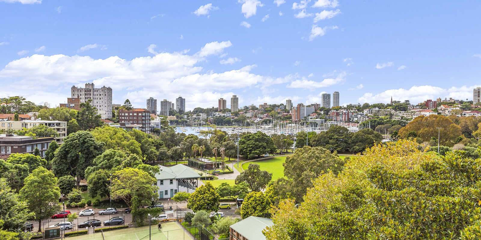 70/50 Roslyn Gardens Elizabeth Bay
