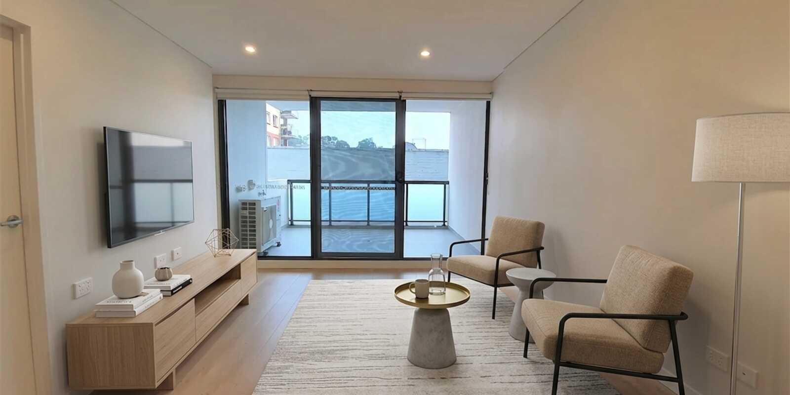 202/74-76 Kitchener Pde Bankstown
