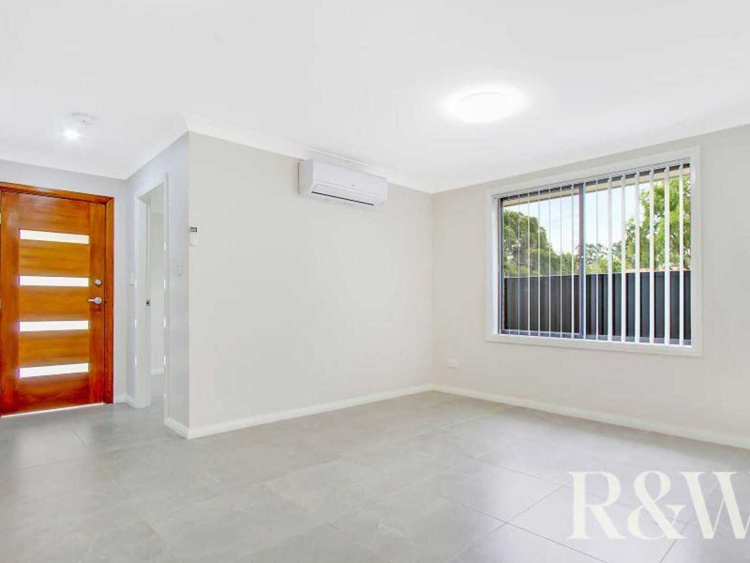 40A Leicester Way St Clair