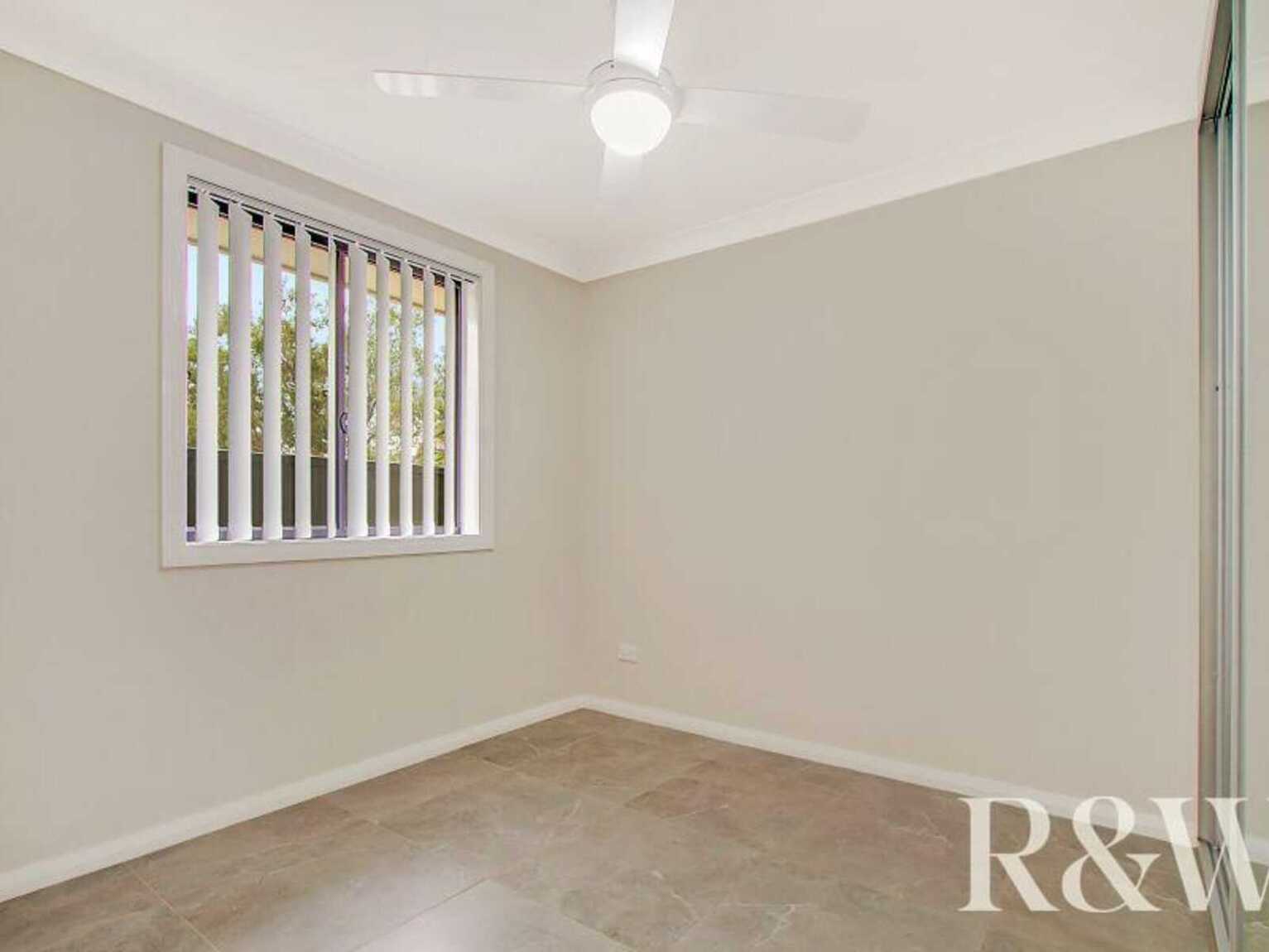 40A Leicester Way St Clair