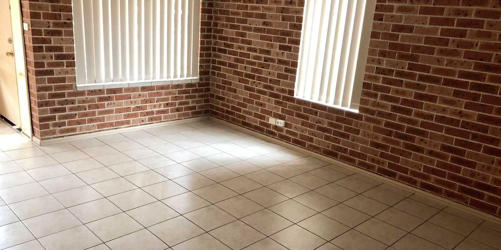 4A Corindi Close Hoxton Park