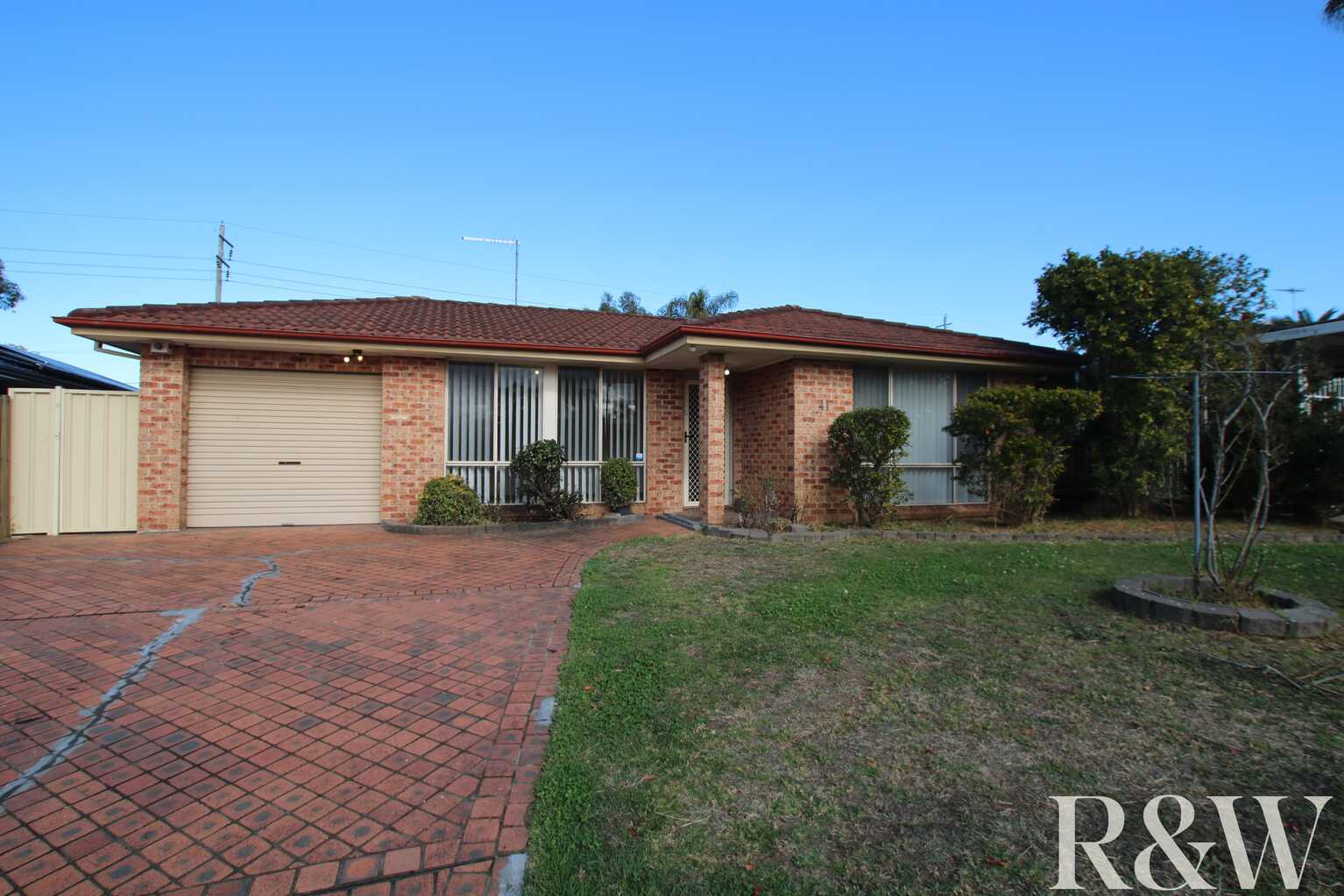 41 Barnard Crescent Oakhurst