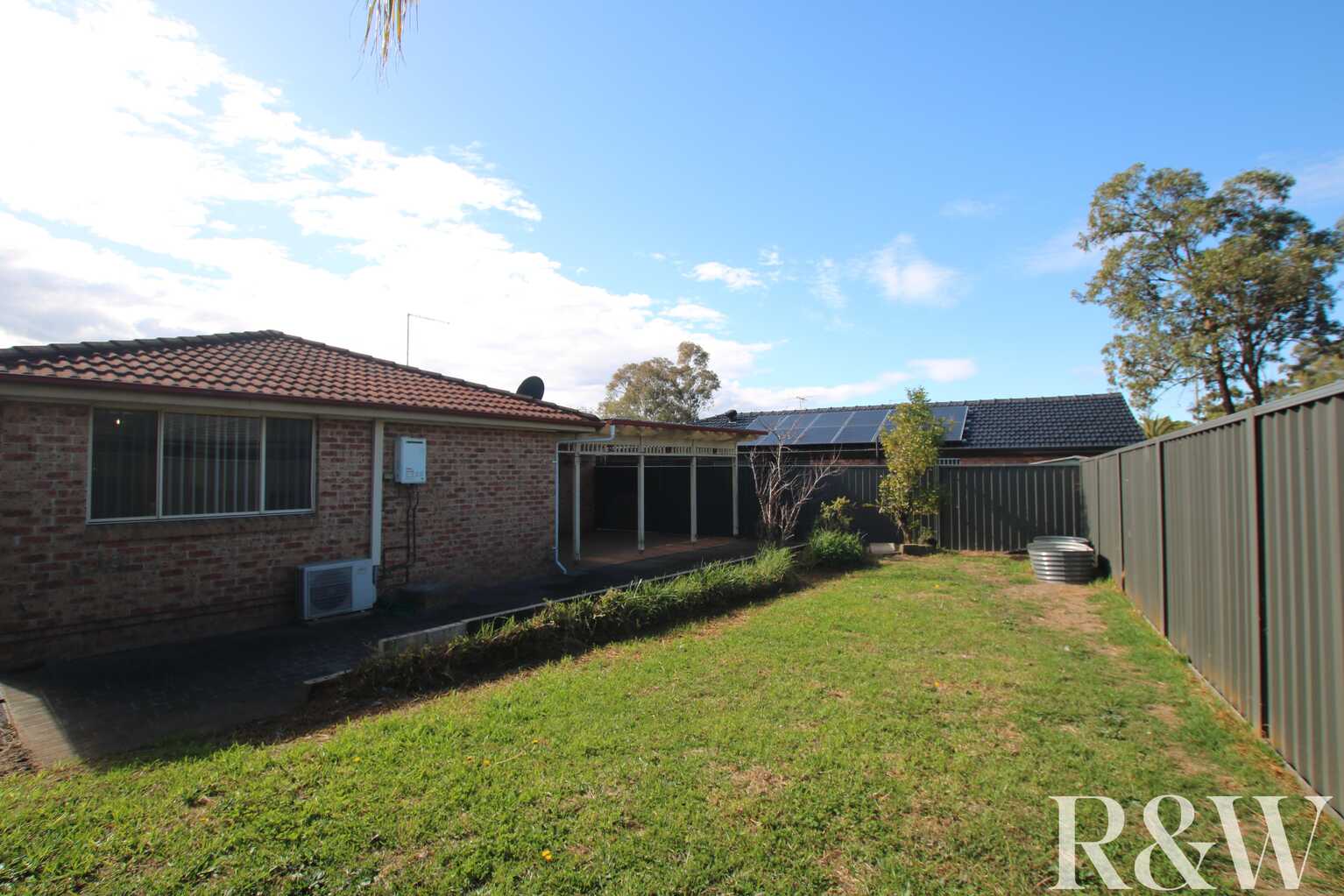41 Barnard Crescent Oakhurst