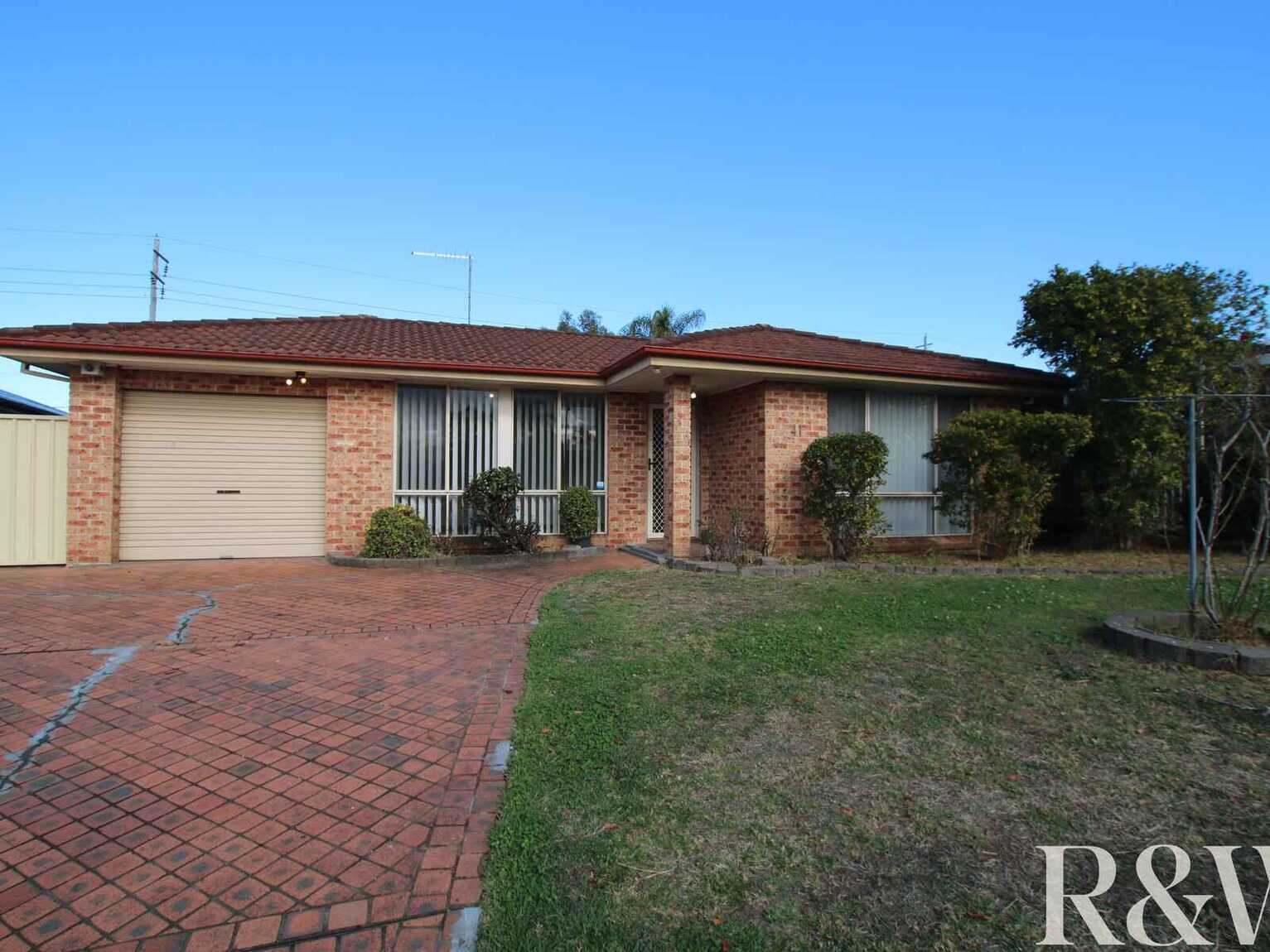 41 Barnard Crescent Oakhurst