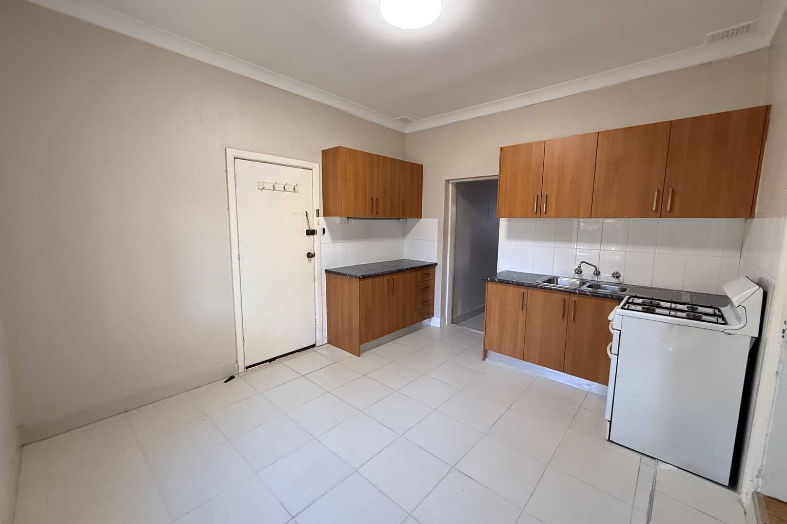 2/320 Annandale Street Annandale