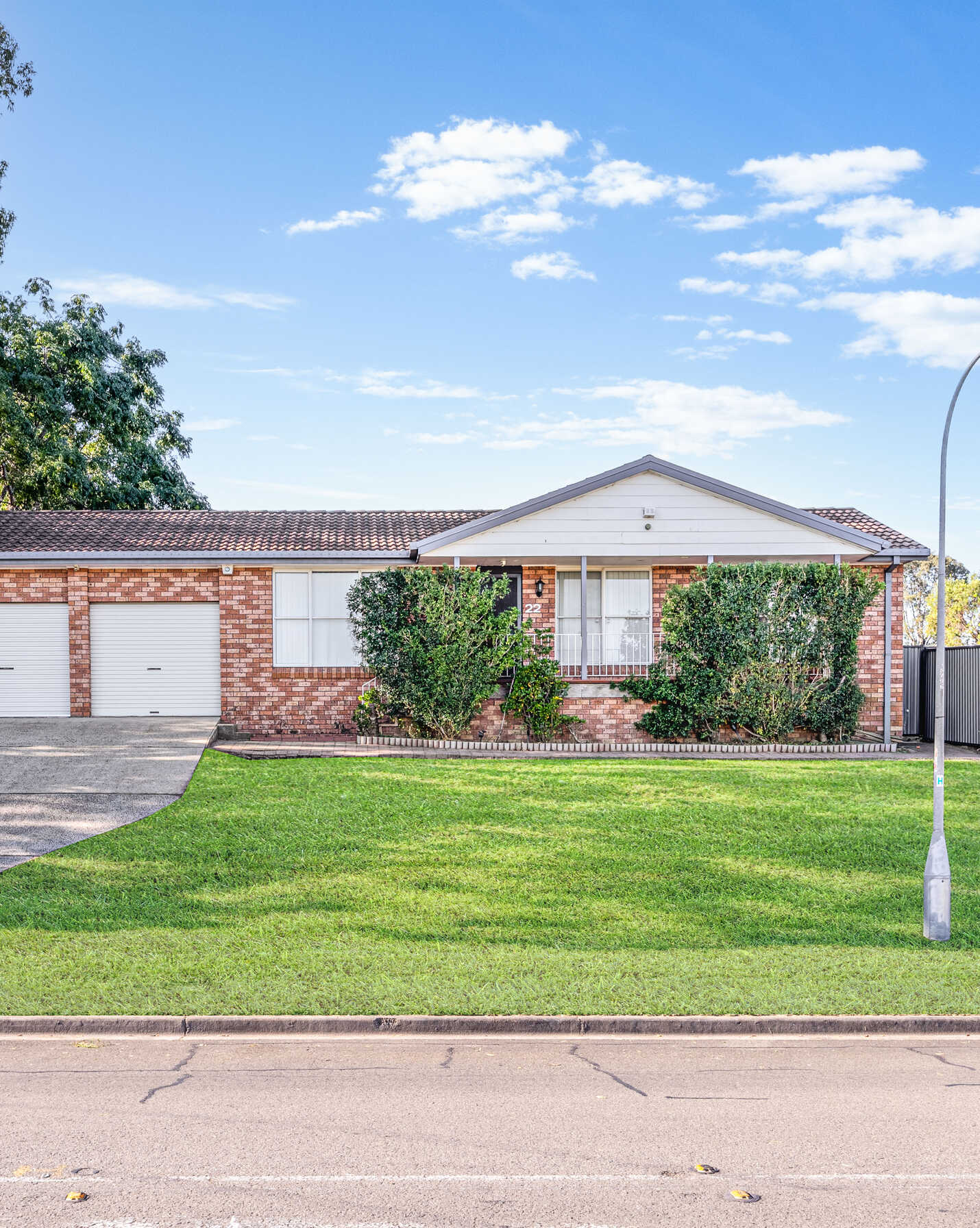 22 Lagonda Drive Ingleburn, Ingleburn - Image 1