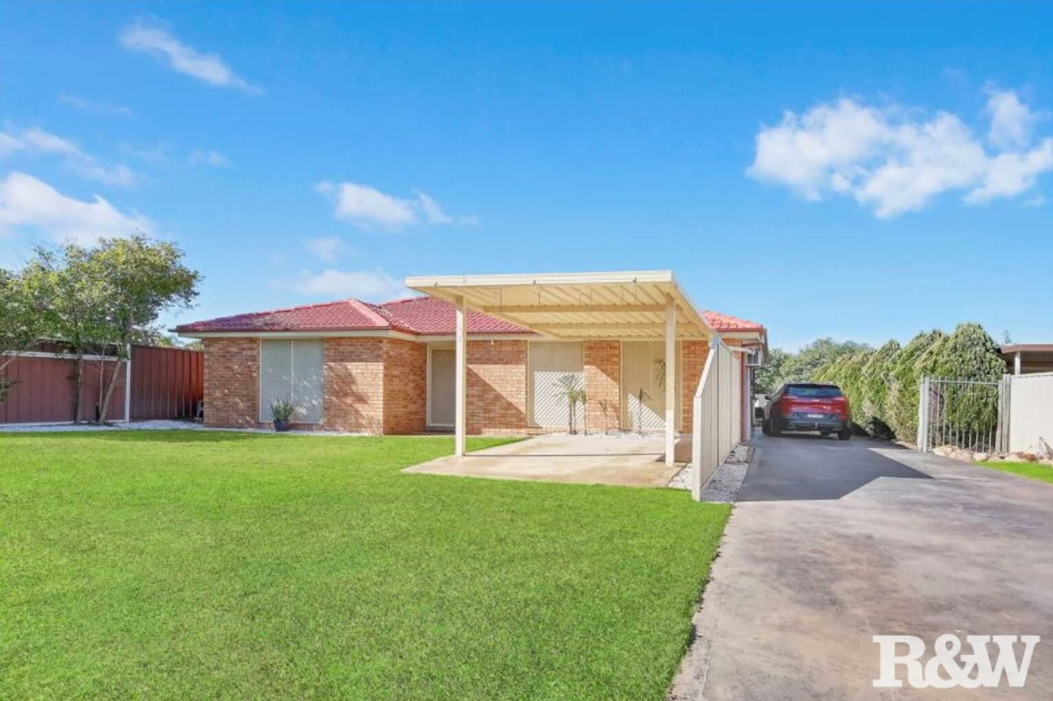 3 Standish Avenue Oakhurst