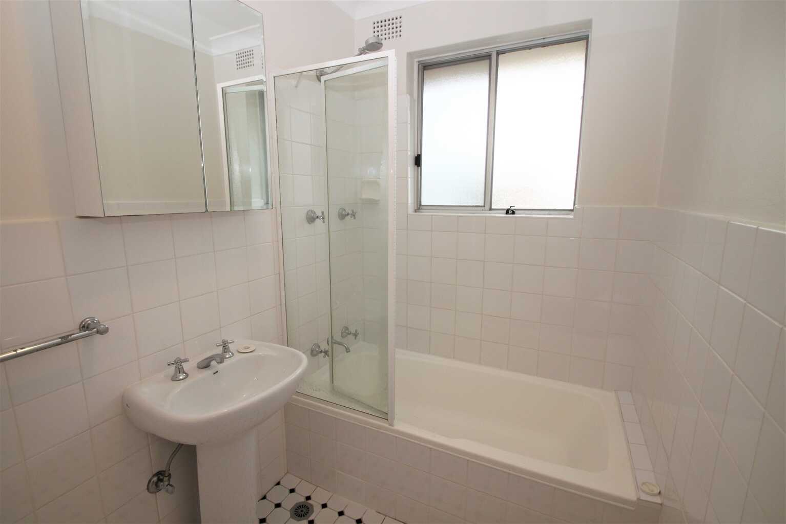 14/8-10 Schwebel Street Marrickville