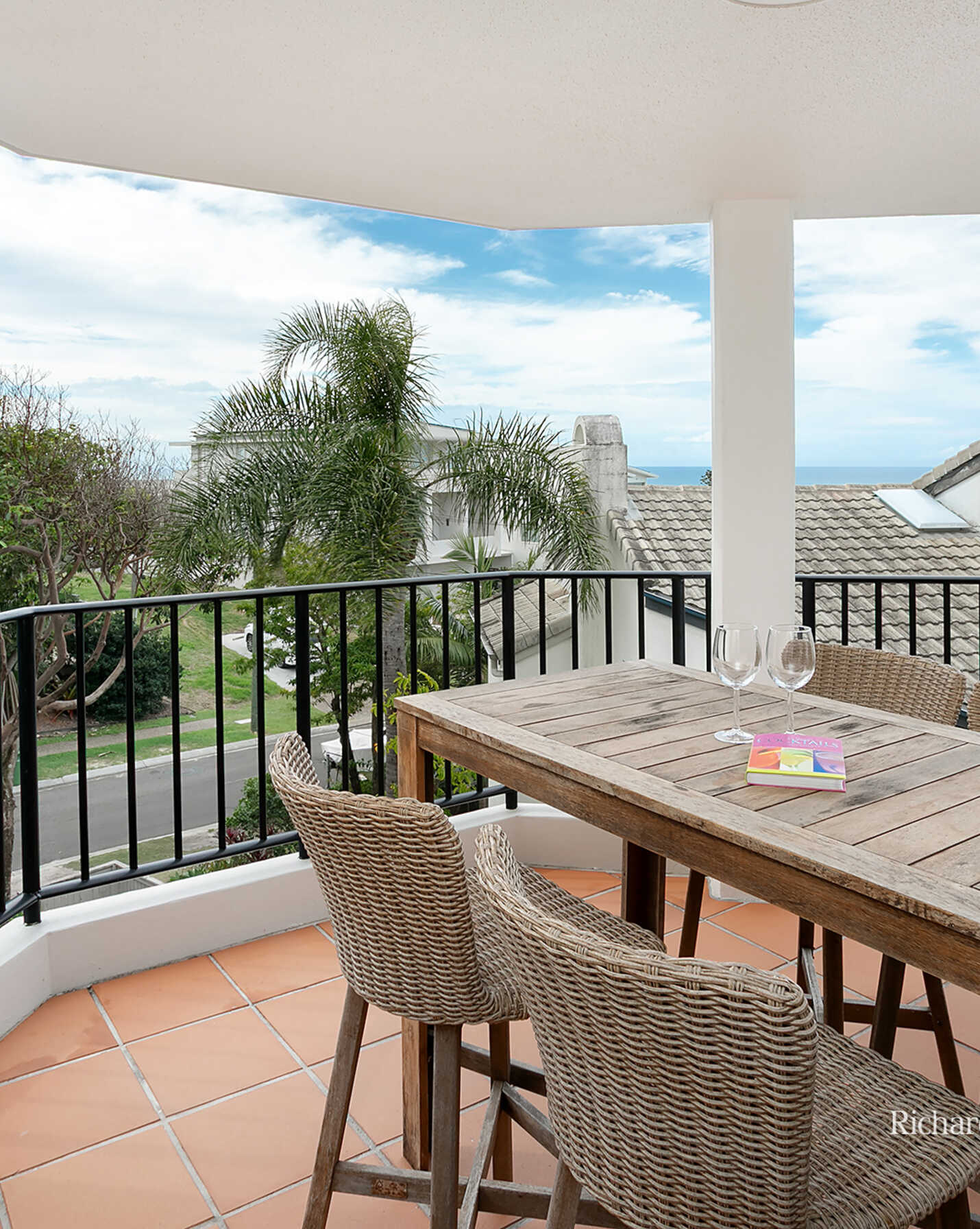 8/2 Park Crescent Sunshine Beach, Beach - Thumbnail 2