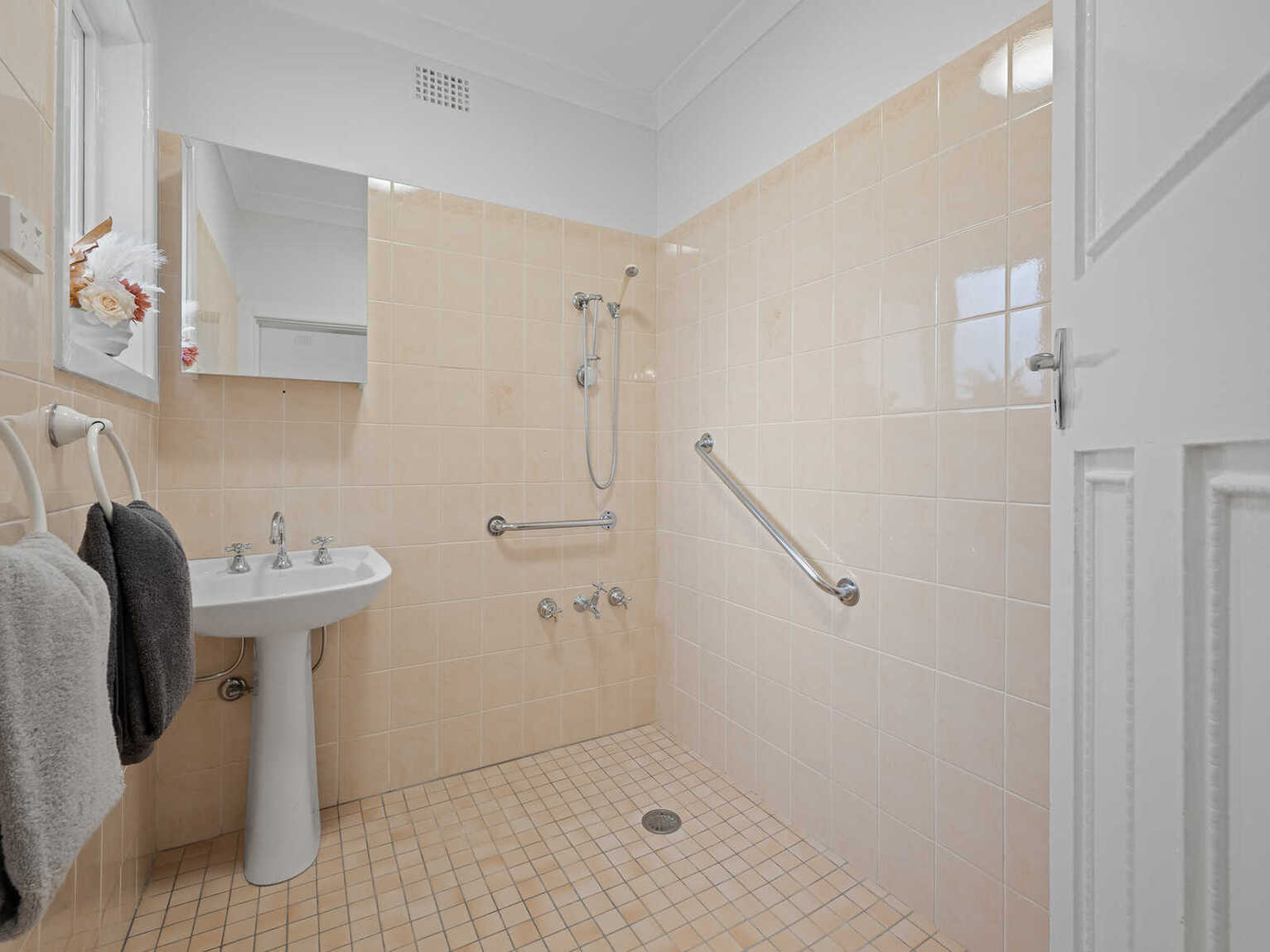111 Warren Road Marrickville 111 Warren Road Marrickville