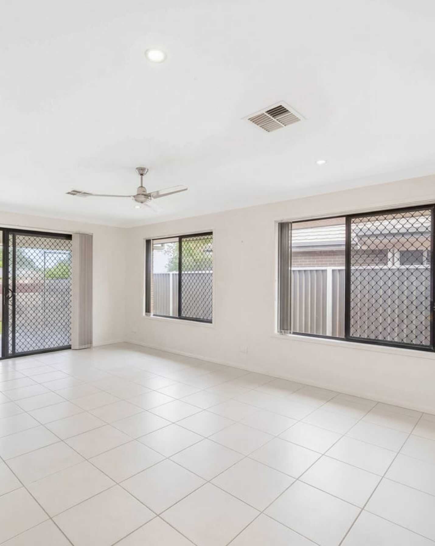 3 Hind Court Bellmere, Bellmere - Thumbnail 3