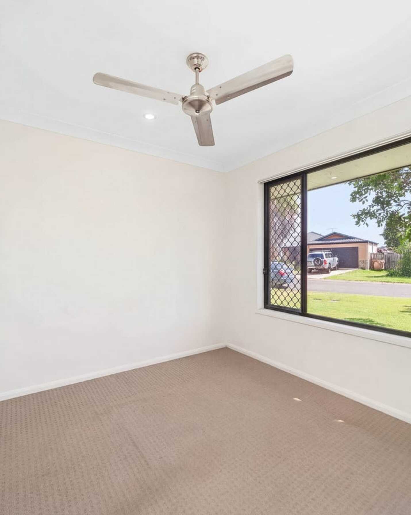 3 Hind Court Bellmere, Bellmere - Thumbnail 7