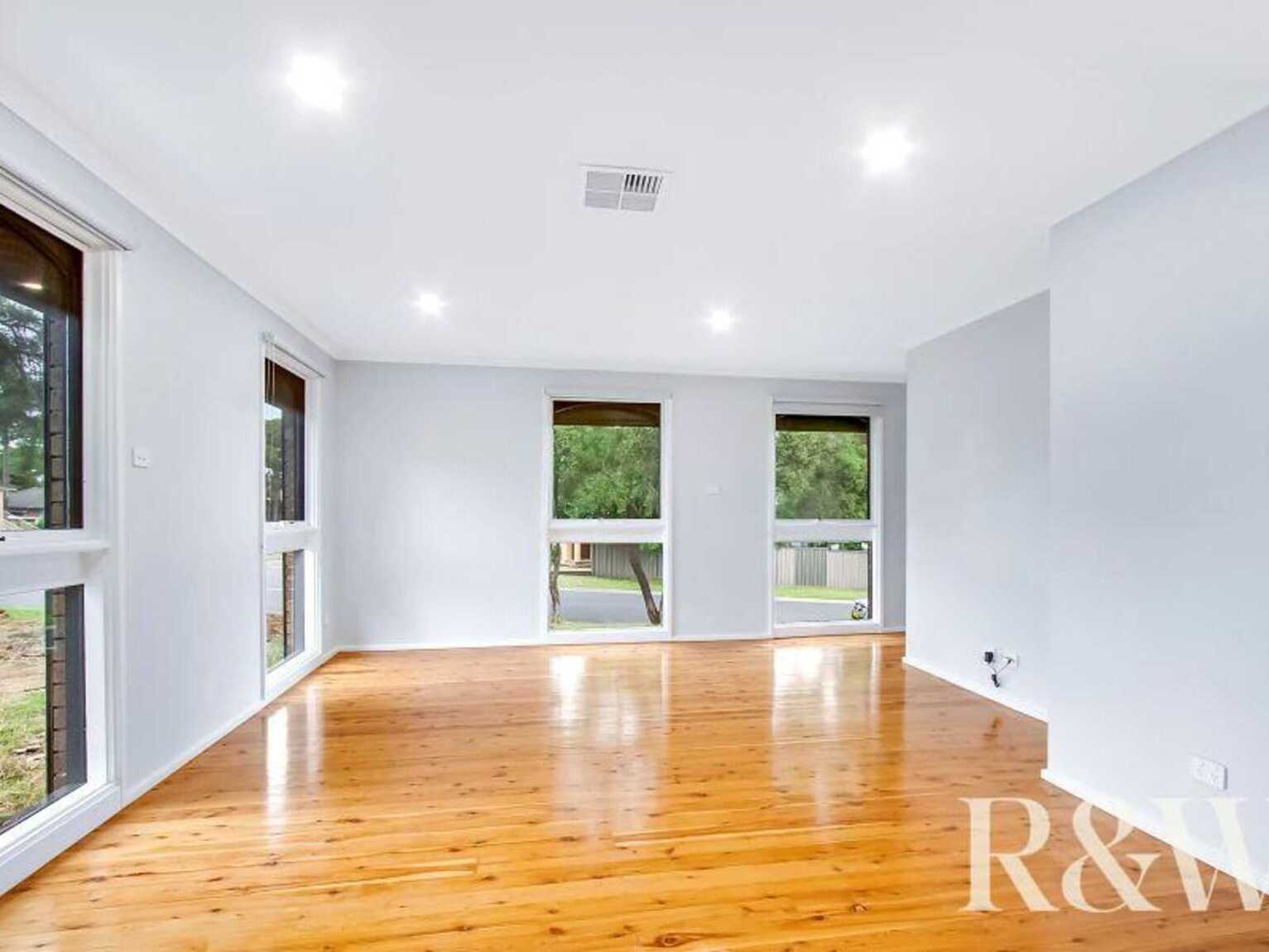 38 Garrick Road St Clair 38 Garrick Road St Clair